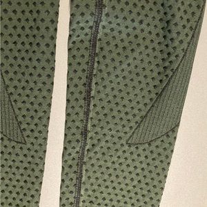 Yuna Fashion hunter green leggings